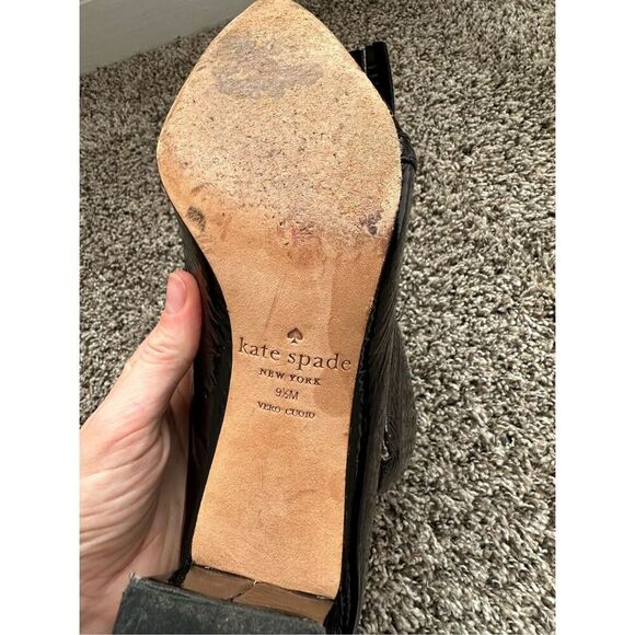 Kate Spade Block Heel Black Patent Leather Pumps Shoes Fringe Size 9.5 - Picture 4 of 6